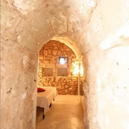 Trullo Macchie *