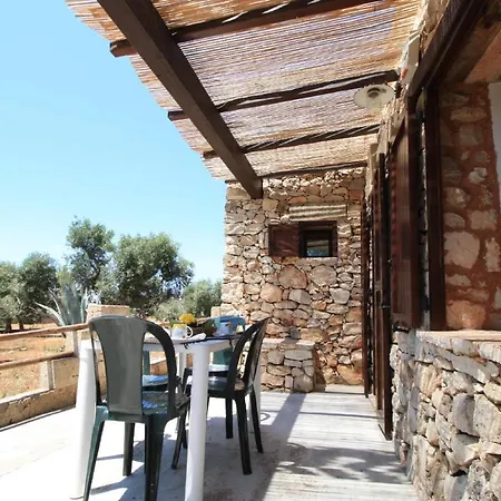 Trullo Macchie * Marina di Mancaversa